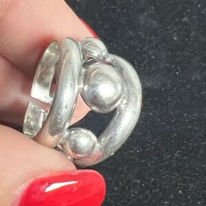 925 STERLING SILVER SPLIT SHANK RING.